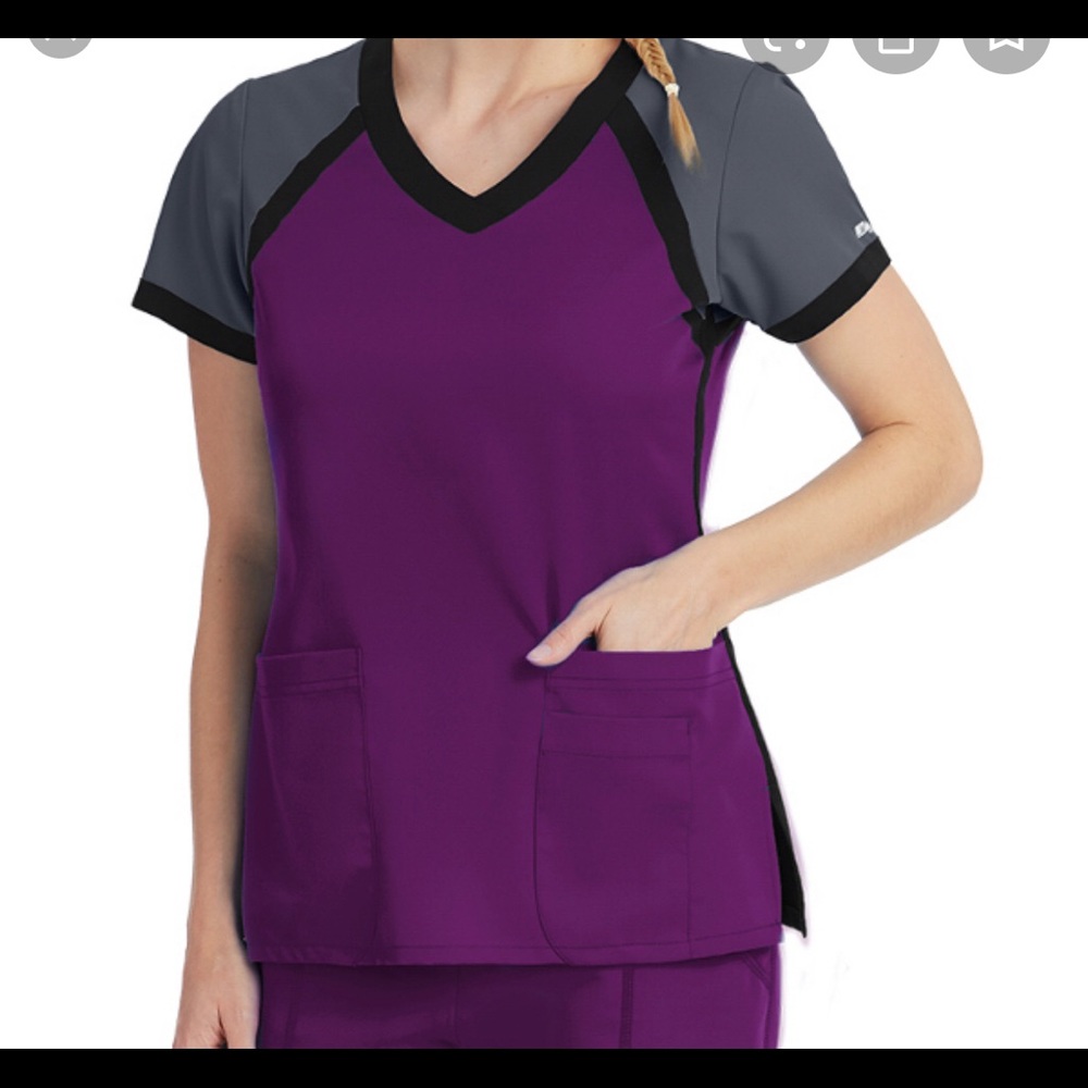 Greys anatomy active scrub set.